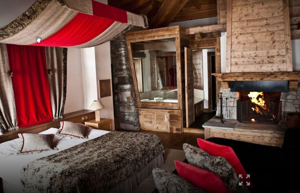 Hotel Les Barmes De L'Ours Val-dʼIsère Esterno foto
