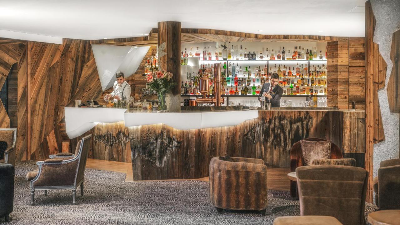 Hotel Les Barmes De L'Ours Val-dʼIsère Esterno foto