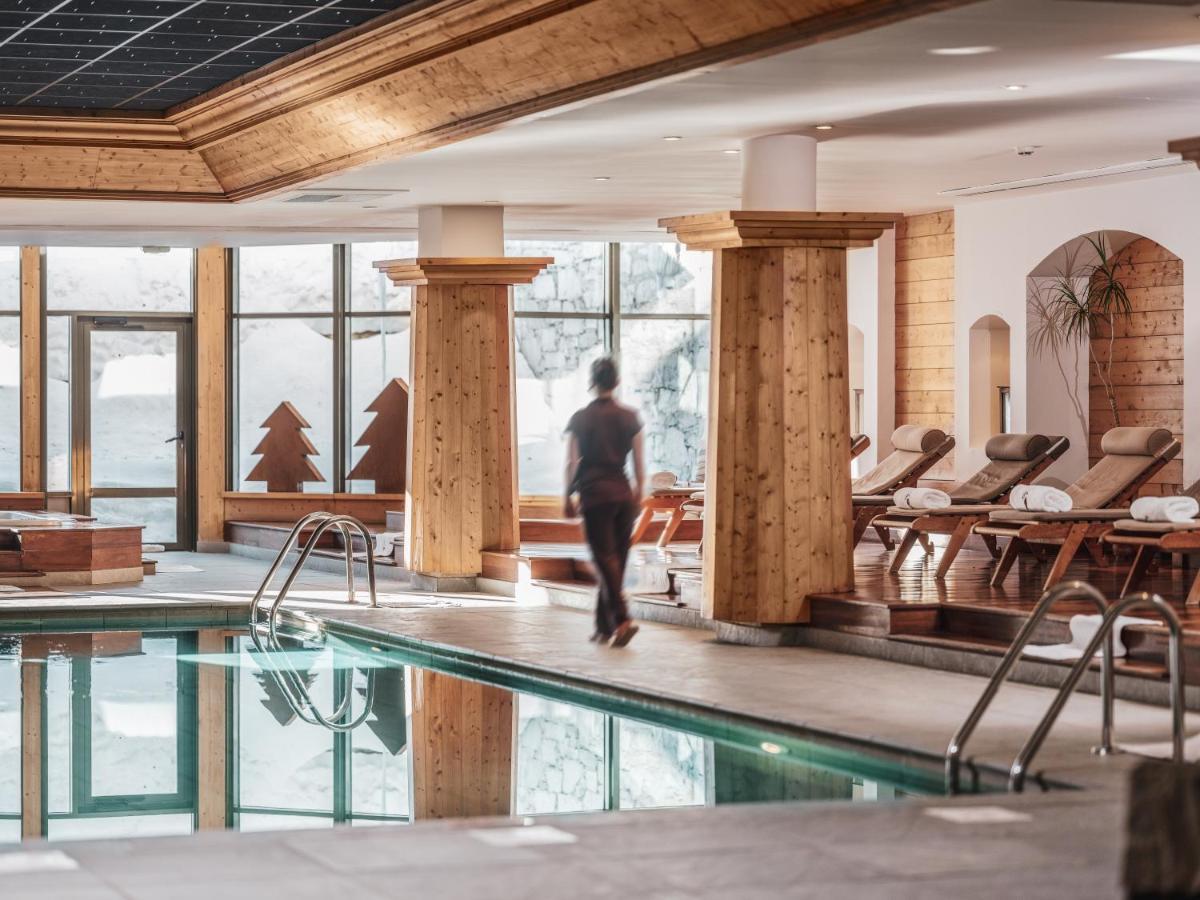 Hotel Les Barmes De L'Ours Val-dʼIsère Esterno foto