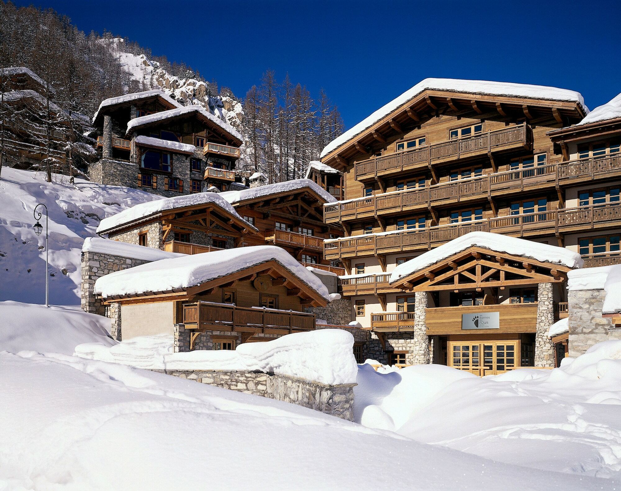 Hotel Les Barmes De L'Ours Val-dʼIsère Esterno foto
